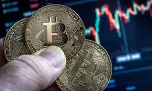 بیت کوین ؛ از رویای ۱۰۰ هزار دلاری تا سقوط ۵۰ درصدی