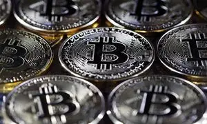 قیمت بیت کوین امروز 25 اردیبهشت 1401/ منتظر رشد شدید نباشید!
