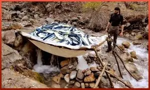 شیوه عجیب ماهیگیری به سبک انسان های اولیه (ویدیو)