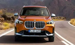 شاسی بلند بی ام و X1 مدل 2022 ؛ چهره ای خشن از یک خودروی دوست داشتنی (ویدیو)
