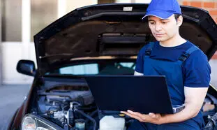 بهترین سایت‌های کارشناسی خودرو را بشناسید