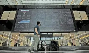 بازار بورس روز 6 تیر 1401/ وضعیت شاخص کل بهبود پیدا کرد