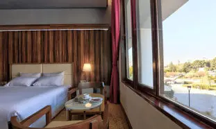 ارزانترین هتل های تهران را با اسنپ روم رزرو کنید