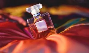 بهترین روش خرید اینترنتی عطر و ادکلن و لوازم آرایشی اورجینال  چیست؟