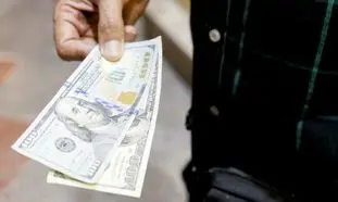 قیمت دلار روز 12 تیر 1401/ نرخ ارز به کانال 33 هزار تومانی می رسد؟