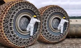 ماهرترین کارگران دنیا که سرعت را چاشنی کارشان کرده اند (ویدیو)