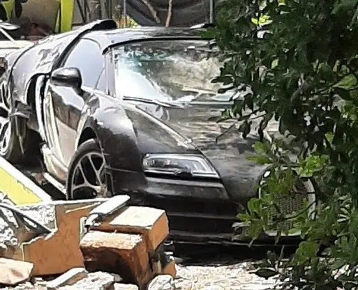 ماشین بوگاتی کریستیانو رونالدو در یک تصادف به فنا رفت