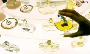 رواج عطرهای تقلبی در تهران / عطر فیک چند؟