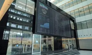 بازار بورس روز 15 تیر 1401/ نزول دوباره شاخص کل آخرین روز کاری هفته