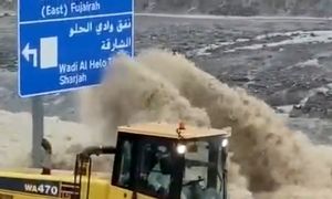 تصاویر آخرالزمانی از سیل وحشتناک امارات (ویدیو)
