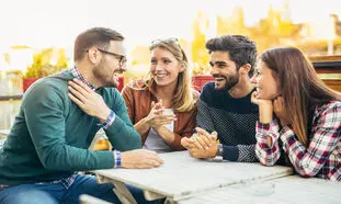 یادگیری اصولی زبان انگلیسی در شیراز را با پارسا تجربه کنید