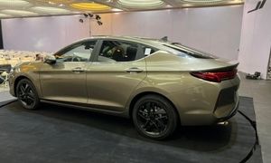 کی ام سی j7 ؛ جدیدترین محصول کرمان موتور رونمایی شد (ویدیو)