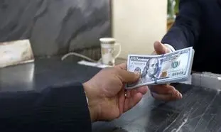 قیمت دلار روز 5 مرداد 1401/ معامله گران ارزی محتاط شدند
