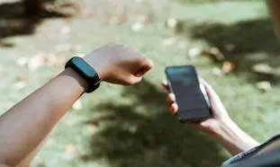 بهترین ساعت هوشمند کمتر از 2 میلیون تومان