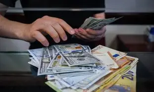 قیمت دلار روز 16 شهریور 1401/ نرخ ارز یک پله دیگر کم شد