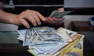 قیمت دلار روز 16 شهریور 1401/ نرخ ارز یک پله دیگر کم شد