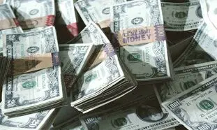 کاهش قیمت دلار و رکود بازار
