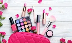 تجربه میکاپی ماندگار با کمک کانسیلر، پرایمر و کرم پودر آرایشی