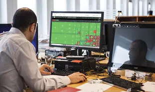 چطور یک کارگزار بورس مناسب انتخاب کنیم؟
