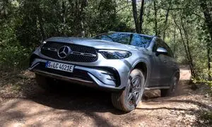 بیراهه نوردی جنون آمیز با شاسی بلند مرسدس بنز GLC مدل 2023 (ویدیو)