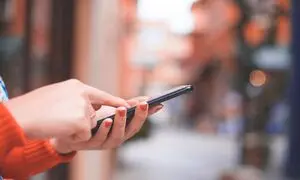 دلایل کند شدن سرعت گوشی + راه‌های افزایش آن