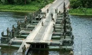 عملیات خیره کننده سربازان آلمانی برای ساخت پل نظامی (ویدیو)