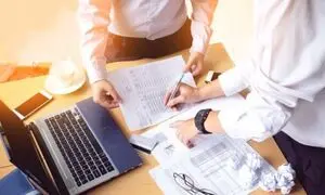مشکلات استفاده نکردن از نرم افزار حقوق و دستمزد آنلاین