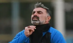 درگیری خونین سرمربی سابق استقلال با مربی حریف + عکس