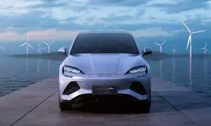 رونمایی از بی وای دی سیل در نمایشگاه خودرو پاریس