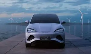 رونمایی از بی وای دی سیل در نمایشگاه خودرو پاریس