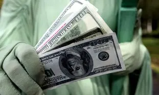 قیمت دلار از کانال 33 هزار تومانی صرف نظر کرد/ قیمت روز 7 آبان