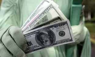 قیمت دلار از کانال 33 هزار تومانی صرف نظر کرد/ قیمت روز 7 آبان