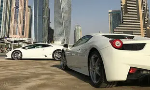 اجاره خودرو در دبی ؛ شهری لوکس با خودروهای رویایی/ قیمت روز 10 آبان