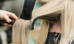 راهکارهایی برای افزایش عمر سشوار و اتوی مو