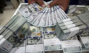 قیمت دلار 15 آبان برگشت خورد/ وضعیت بازار ارز در روز جاری