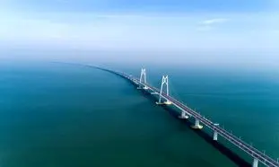 ساخت بزرگ ترین پل جهان در چین (ویدیو)