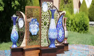 همه‌چیز درباره سفارش و خرید تندیس میناکاری
