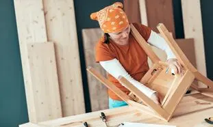 بهترین چسب برای چسباندن پایه مبل شکسته کدام است؟
