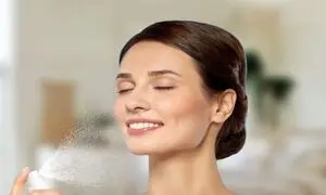 اسپری آب اون چه کاربردی دارد و برای کدام نوع پوست مناسب است؟