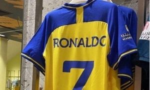 سود شگفت انگیز یک پیتزا فروش از حضور رونالدو در النصر