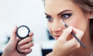 مدرک بین المللی آرایشگری چیست؟ از کجا بگیرم؟