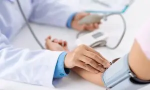 بررسی مزایای خدمات پزشکی و پرستاری در منزل
