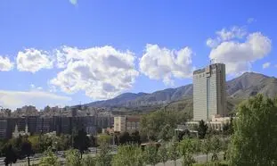 تجربه متفاوت از یک هتل پنج ستاره در تهران + قیمت رزرو هتل آزادی