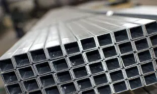 قیمت دلار یا نرخ مواد اولیه؛ کدامیک تاثیر بیشتری بر قیمت پروفیل سبک اصفهان دارد؟