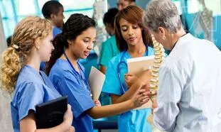 کدام کشورها برای مهاجرت تحصیل پزشکی مناسب هستند ؟