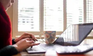 کارمندان تهرانی تا کی دورکار می شوند ؟