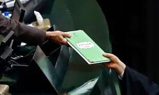 جزئیات لایحه بودجه 1402 ؛ عدم تناسب افزایش حقوق با تورم