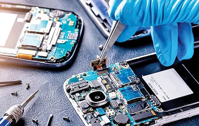  5 دلیل قانع کننده برای مراجعه به مراکز معتبر خرید قطعات موبایل