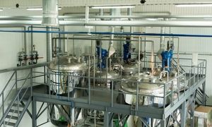 دستگاه میکسر مایعات چیست و در چه صنایعی به کار می‌رود؟