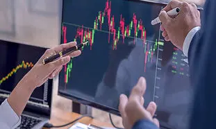 بورس روز 4 بهمن 1401/ شاخص کل بازار سرمایه باز هم عقب نشست